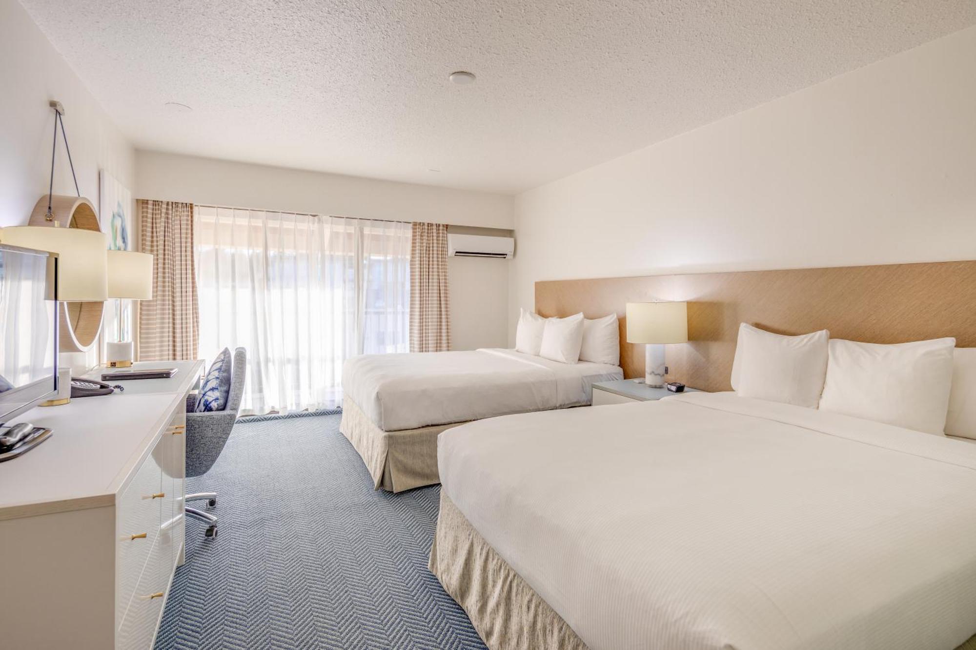 Bayside Oceanfront Resort 帕克斯维尔 外观 照片