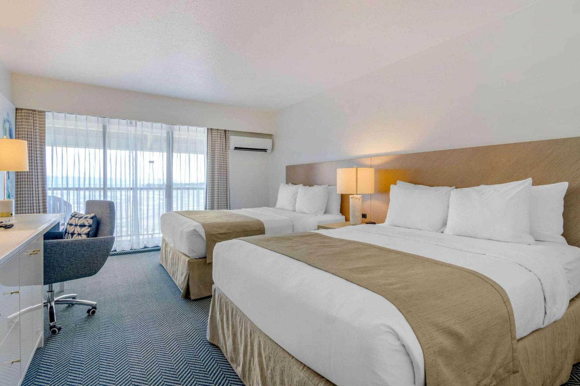 Bayside Oceanfront Resort 帕克斯维尔 外观 照片